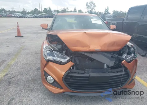 2016 Hyundai Veloster Turbo z USA, uszkodzony, nr VIN KMHTC6AE8GU284316